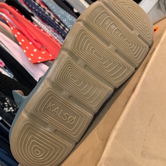 Kalso Dash - size 7.5 - Picture 8 of 9